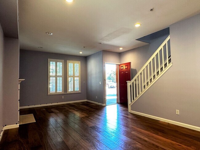 Photo - Gorgeous 3 bedroom, 2 and a half bathroom townhome in Hamilton Field for rent!