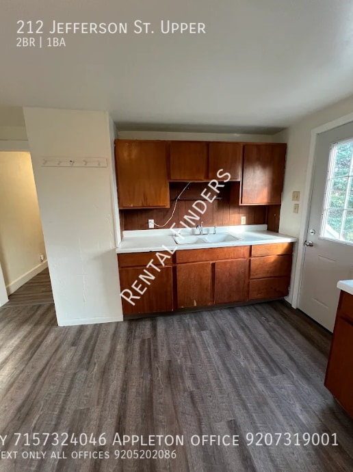 Photo - 212 Jefferson St