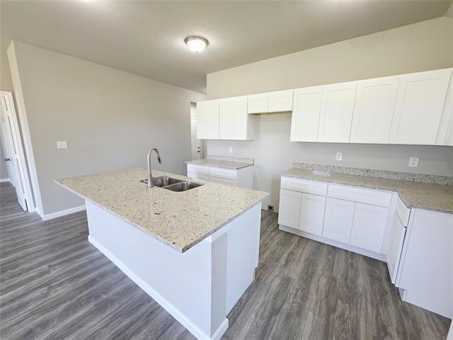 Photo - 1045 Springview Ln