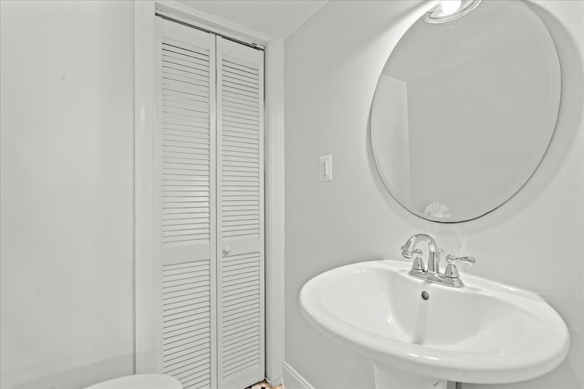 Photo - 1254 Florida Ave NE (Washington, DC)