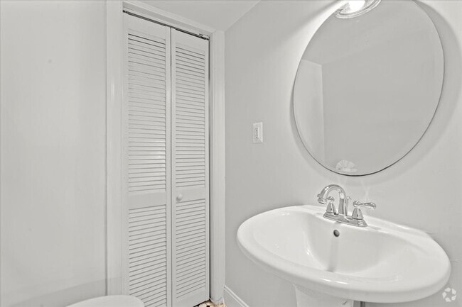Building Photo - 1254 Florida Ave NE Rental