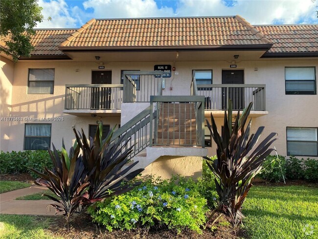 Building Photo - 10468 NW 10th St Rental
