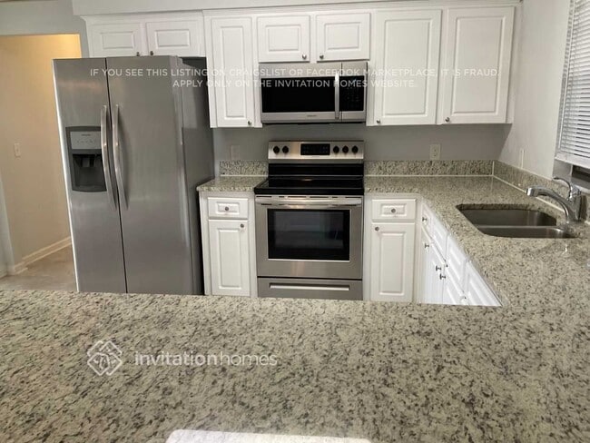 Photo - 810 Sandalwood Dr