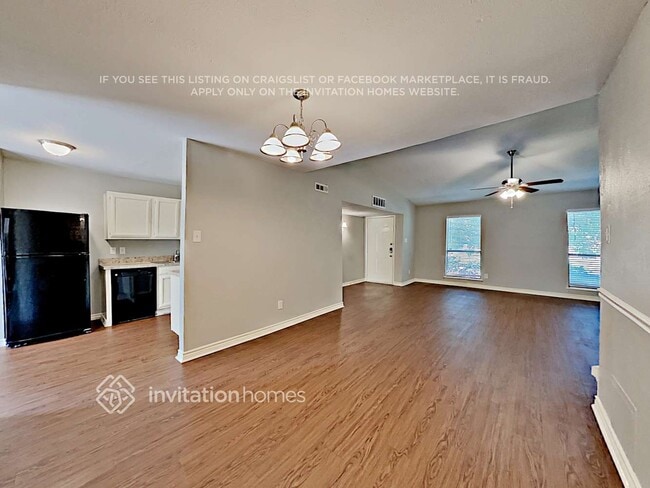Photo - 9102 Millwood Dr