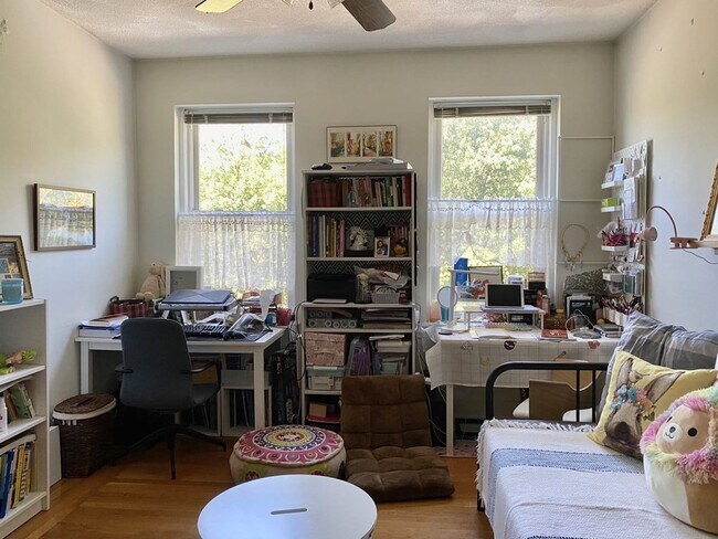 Photo - 1409 Commonwealth Ave Unit 402