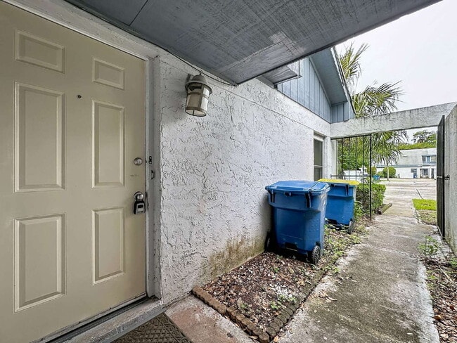 Photo - 2857 Wonderwood Ln