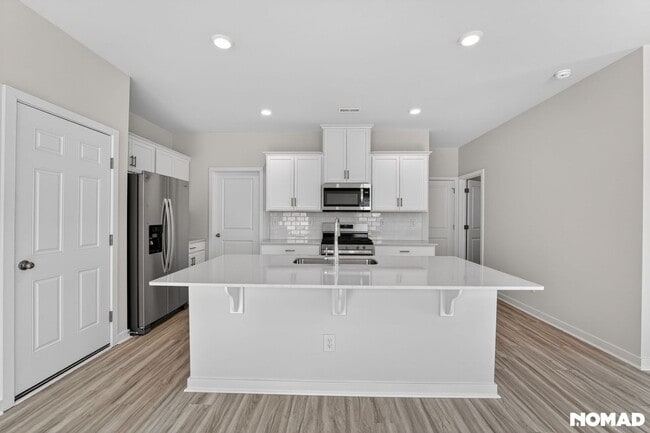 Photo - 6609 Barcelona Wy