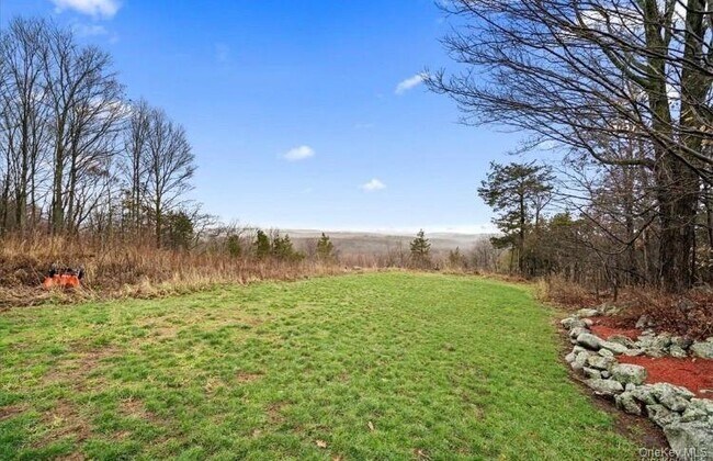 Photo - 25 Round Hill Rd
