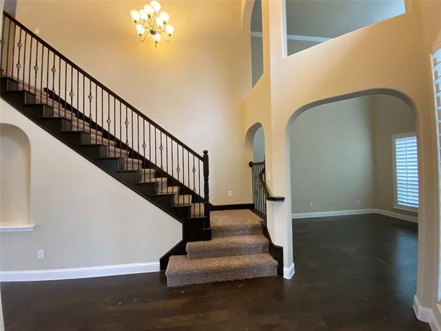 Photo - 927 Bentley Drive