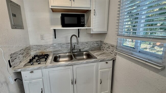 Photo - 12435 SW 42nd St Unit 1