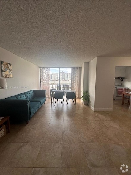 Building Photo - 17021 N Bay Rd Unit 710 Rental