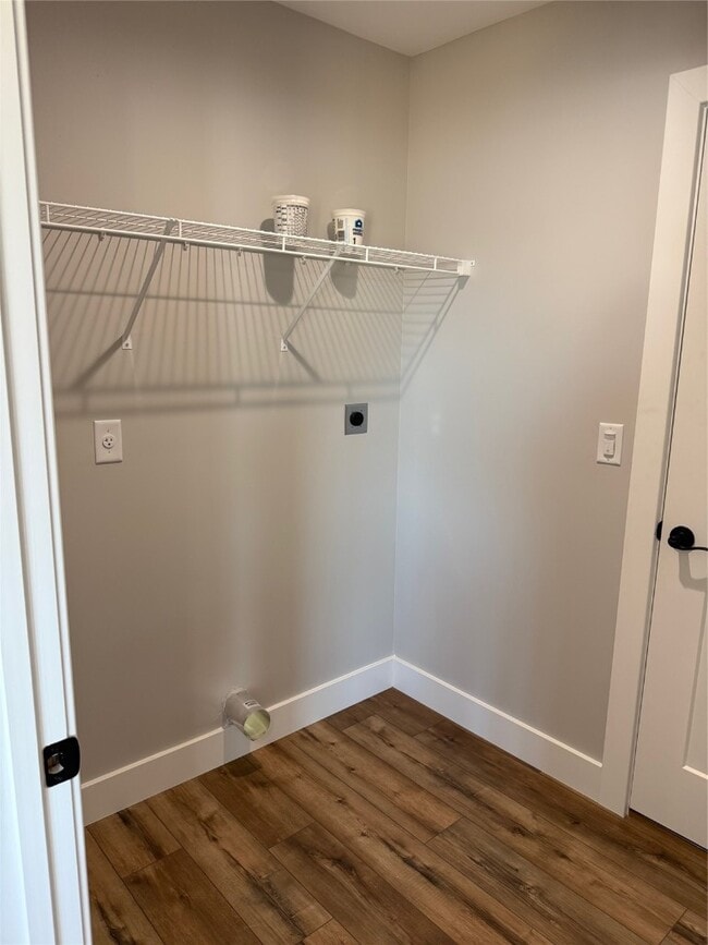 Photo - 1145 Marathon Dr