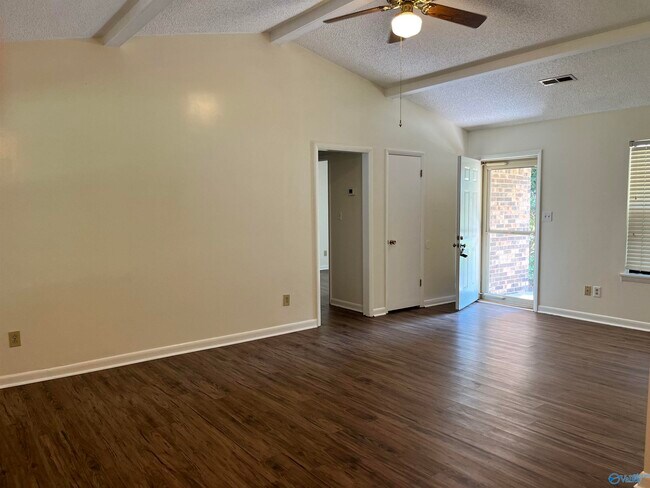 Photo - 9718 Wallwood Dr SE