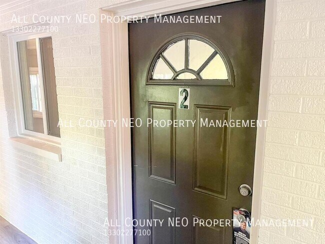 Photo - 2116 Market Ave N Unit 2