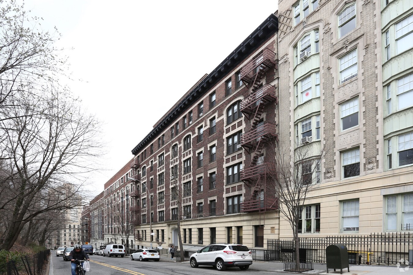 Photo - 530 Riverside Dr