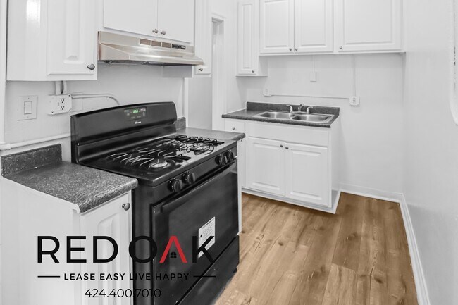 Photo - ~1 Month FREE~ Charming Studio with Stainl... Unidad 111