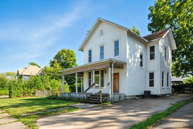 Photo - 325 Kirkwood Blvd