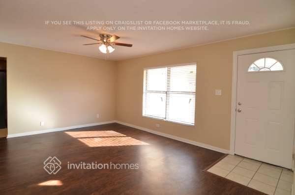 Photo - 2417 Devonwoode Pl