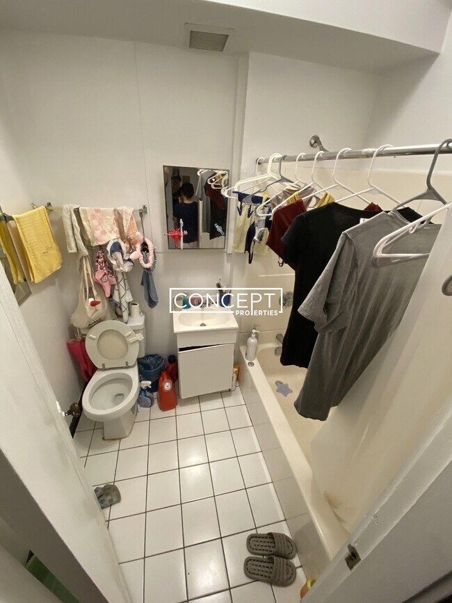 Photo - 270 Huntington Ave Unidad 215