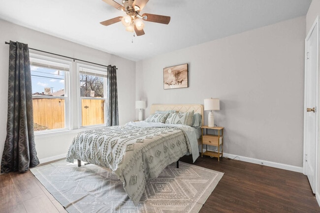 Photo - 1004 E Powell Ave Unidad ID1357996P