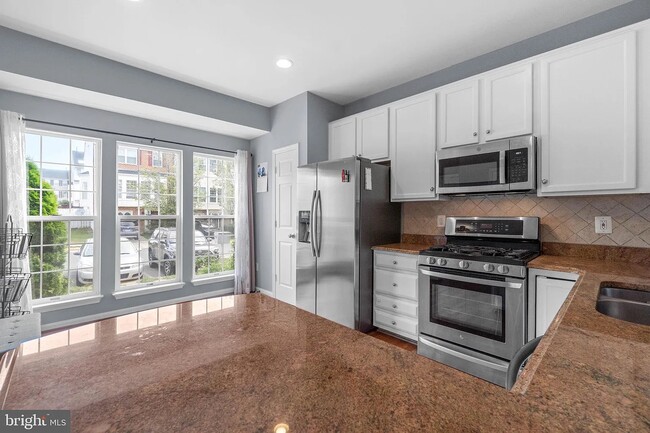 Kitchen - 2478 Wheat Meadow Cir House Unit UL2