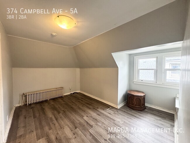 Photo - COZY 3 BED/2 BATH UPPER UNIT - WEST WINDSOR - INCLUSIVE! Unit 5A