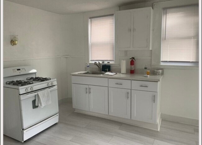 Photo - 19 Meacham St Unit 1