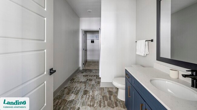 640 21st Ave N Unit 202