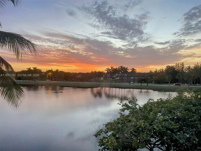 Photo - 755 SW 148th Ave