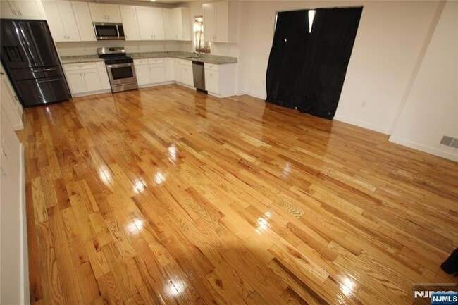 Photo - 100 Grove Terrace