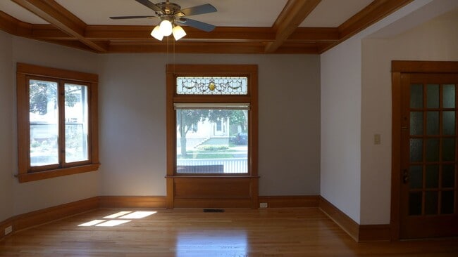 Photo - 136 Elgin Ave Unidad 1st Floor