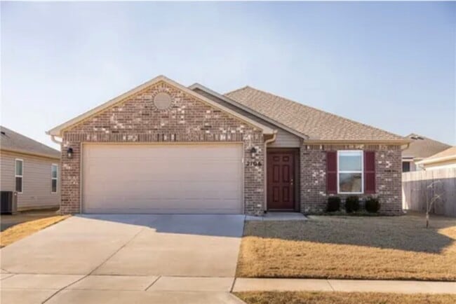 Building Photo - 2106 E Annette Dr