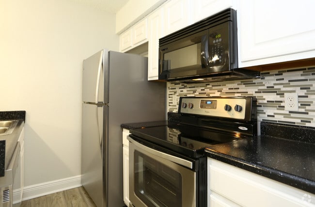 1BR-1BA Kitchen