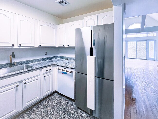 Photo - 25016 41st Rd Unit 2