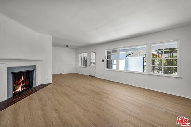 Photo - 315 26th St