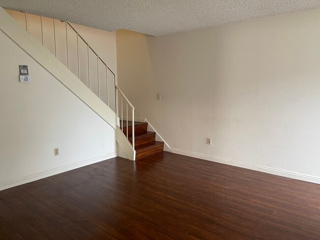 Photo - 16734 Cedarwood Cir