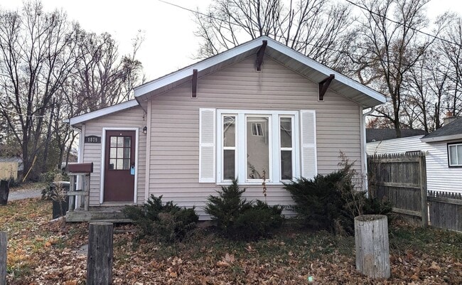 Building Photo - 1879 Fair Ave