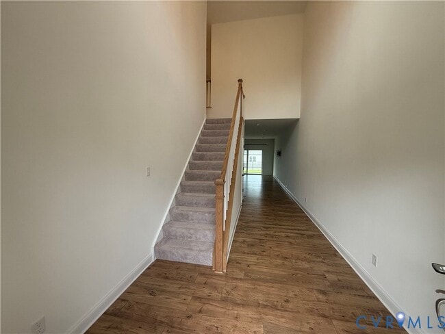 Photo - 7048 Dunton Rd