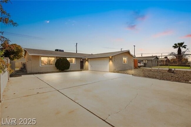 Photo - 1516 Saylor Way House