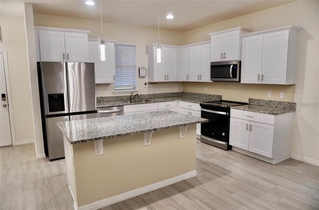 Photo - 9588 Jacques Alley