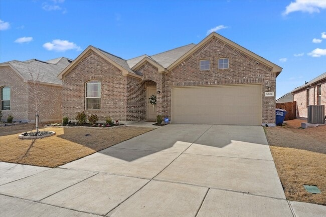Building Photo - 5028 Waterway Dr