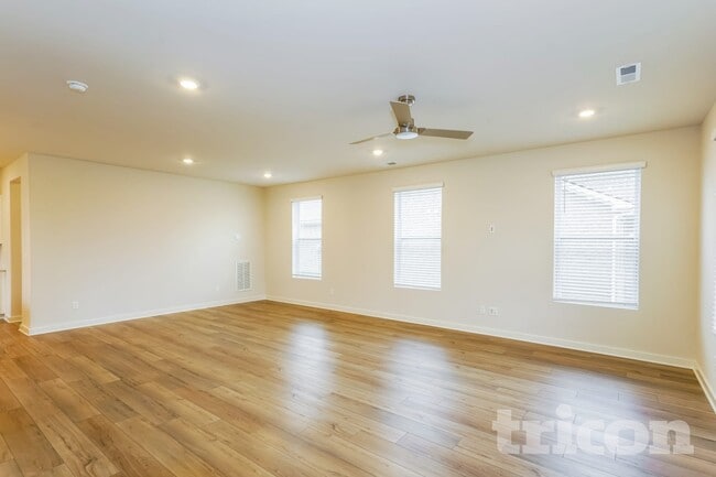 Photo - 6203 Calmus Ct