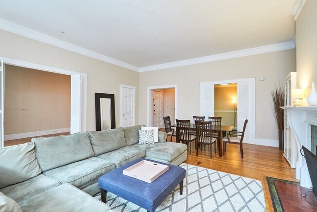 Photo - 183 Marlborough St Unit 4