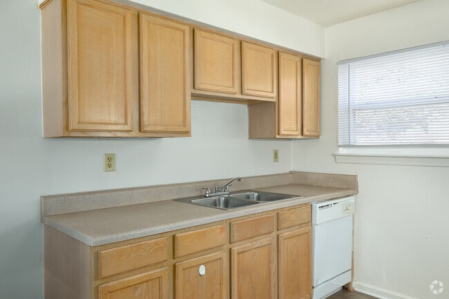 2BR, 1BA - 840SF-Kitchen