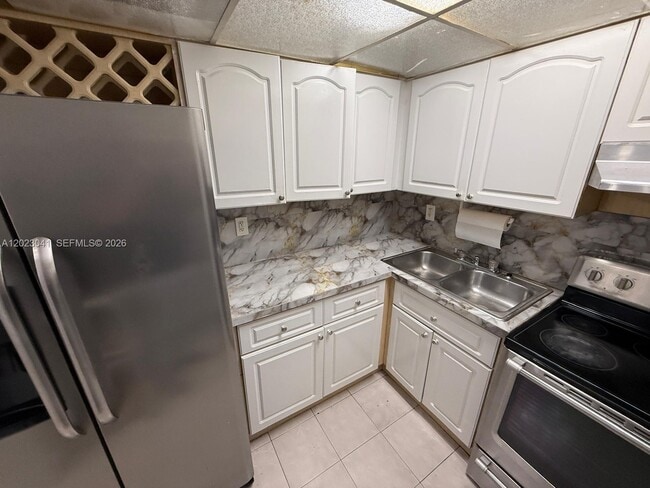 Photo - 17101 NW 57th Ave Unit 102