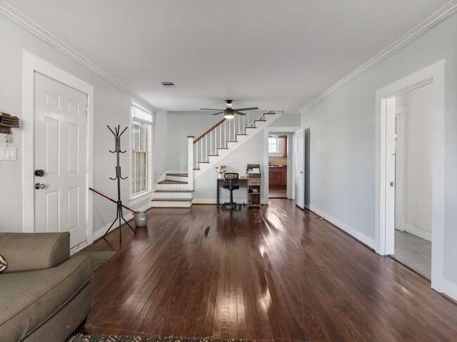 Building Photo - 2520 1st St