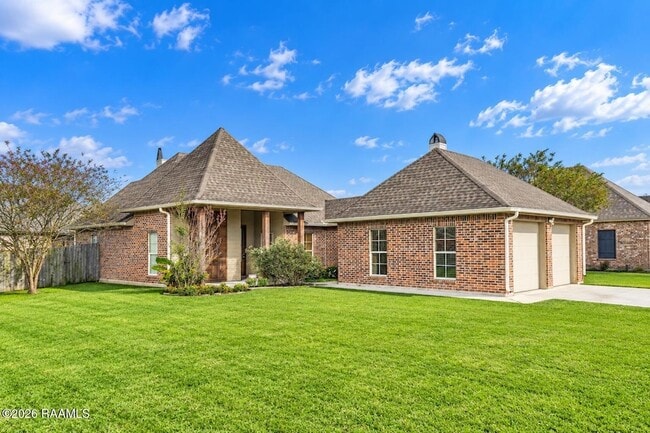 101 Tara Oak Dr