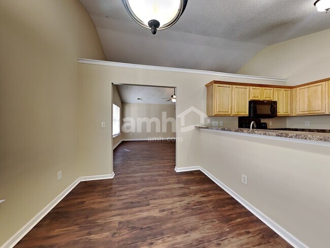 Photo - 213 Trickle Dr