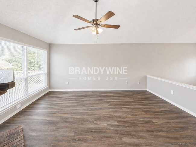 508 Claymore Dr