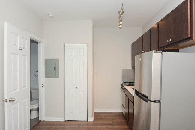 Photo - 1627 N Humboldt Blvd Unidad G4